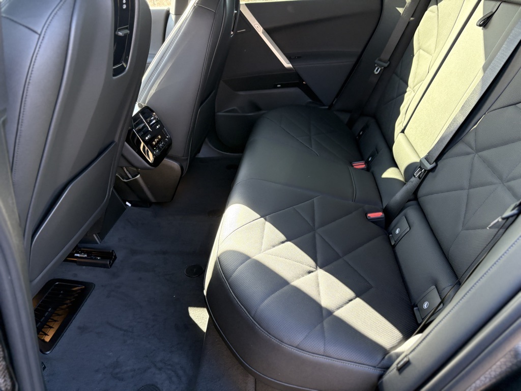 2025 Bmw iX photo 16