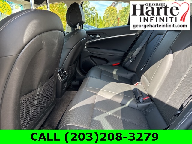 2025 Genesis G70 2.5T photo 11