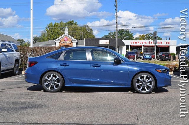 2026 Honda Civic Hybrid Sport Touring photo 2