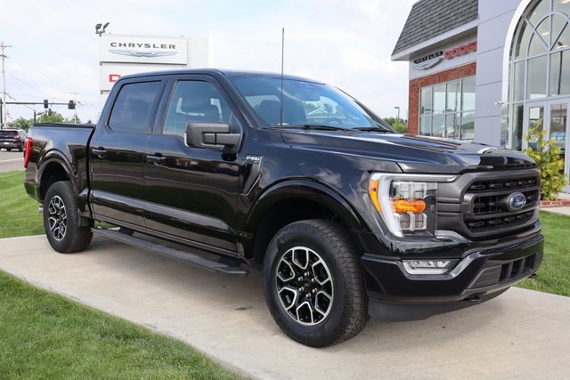 2022 Ford F-150 XLT photo 3
