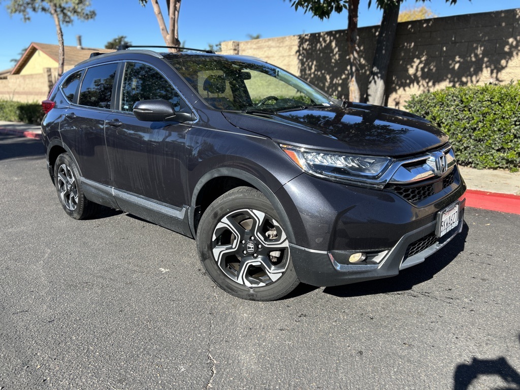 2018 Honda CR-V Touring's photo