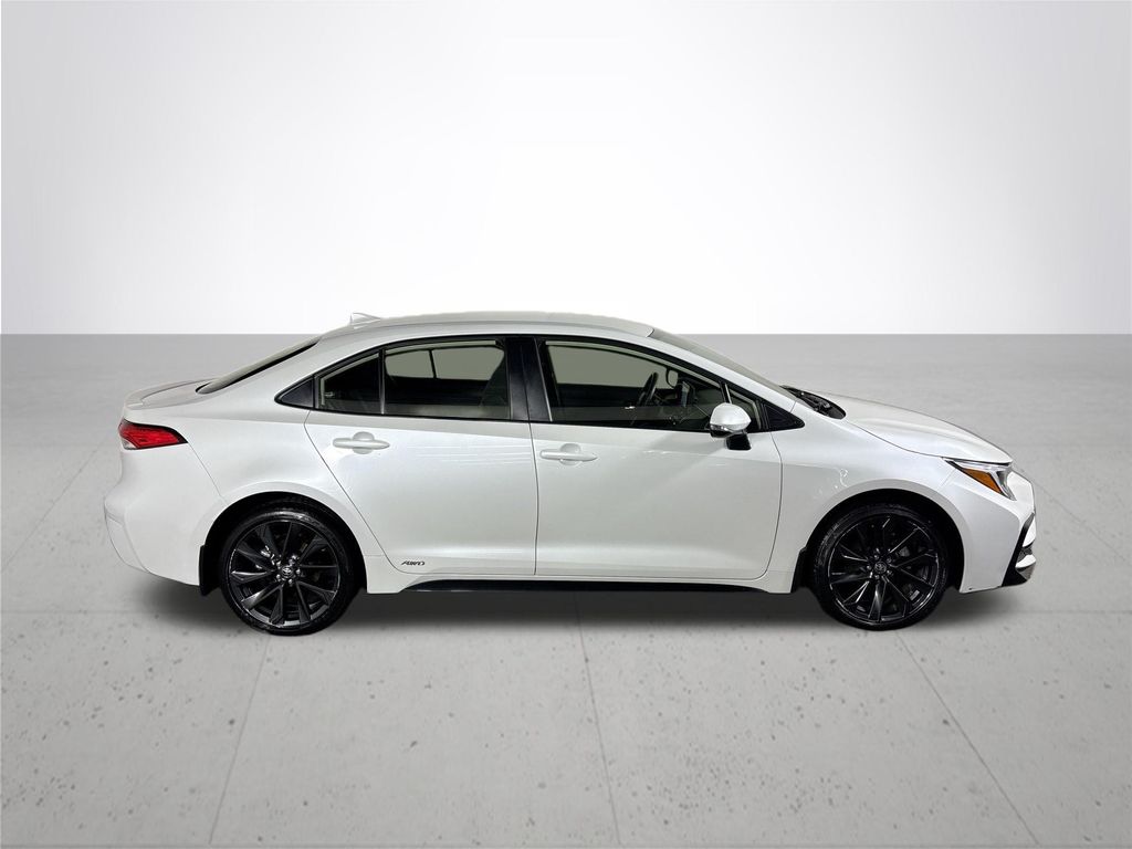 2023 Toyota Corolla Hybrid SE photo 4