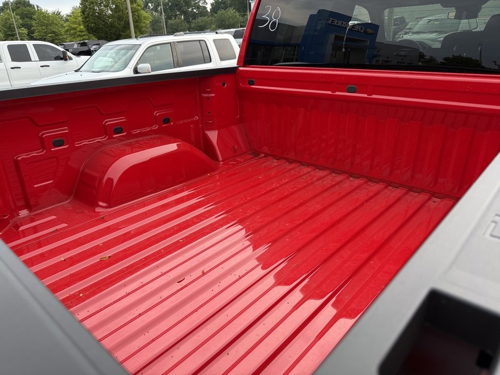 2025 Chevrolet Silverado 1500 LT photo 6