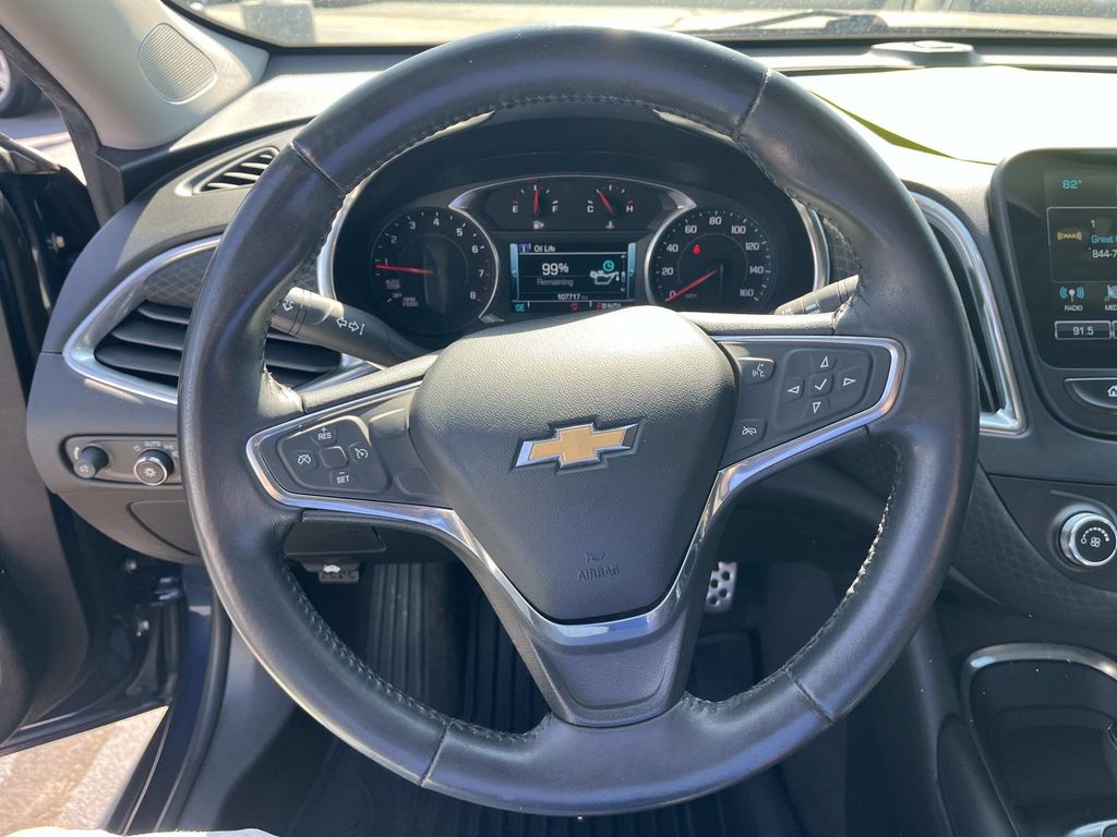 2016 Chevrolet Malibu 1LT photo 16