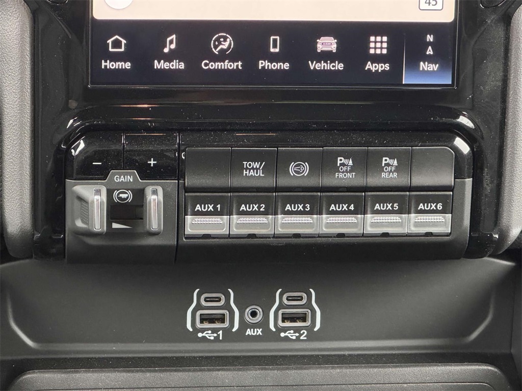 2025 Ram 2500 Big Horn photo 18