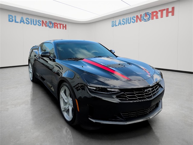 2021 Chevrolet Camaro LT1 photo 3