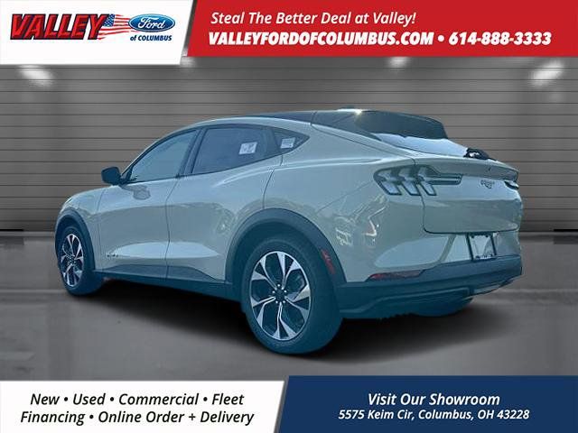 2025 Ford Mustang Mach-E Select photo 7