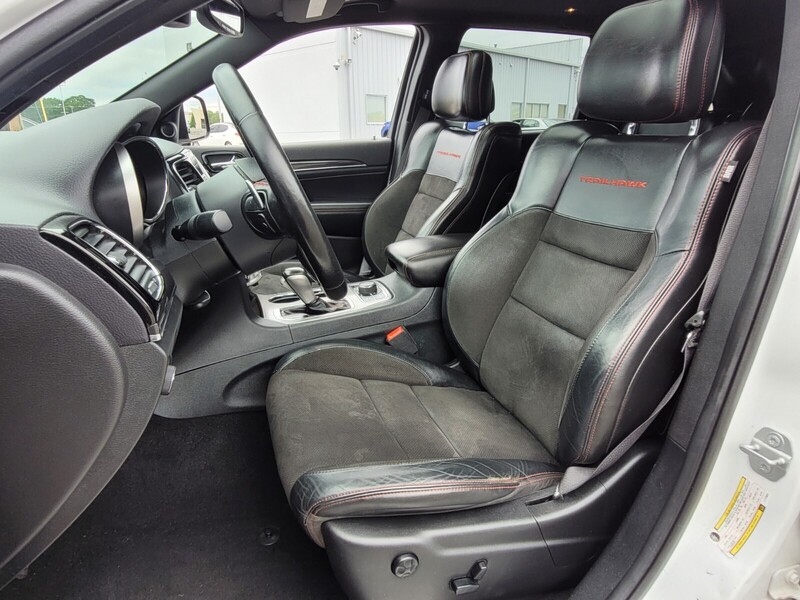 2020 Jeep Grand Cherokee Trailhawk photo 4