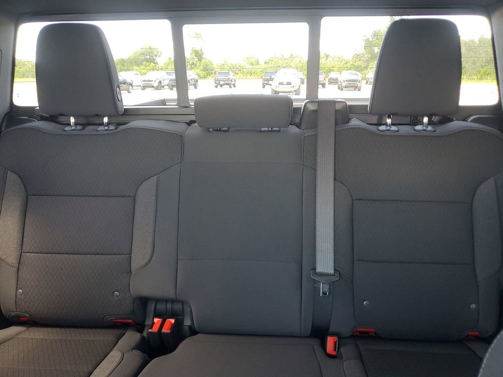 2025 Chevrolet Silverado 1500 LT photo 13