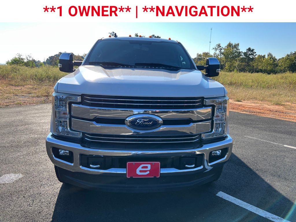 2019 Ford F-250 Lariat photo 2