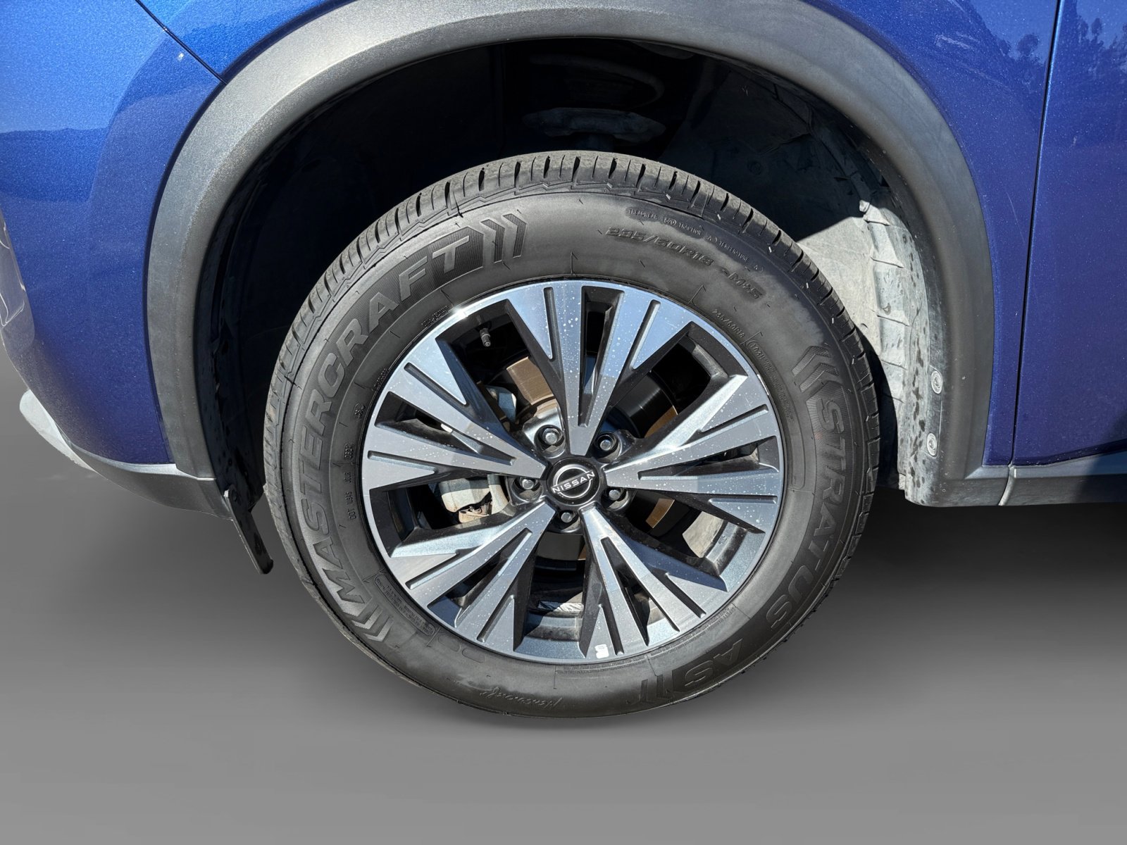 2023 Nissan Rogue SV photo 8