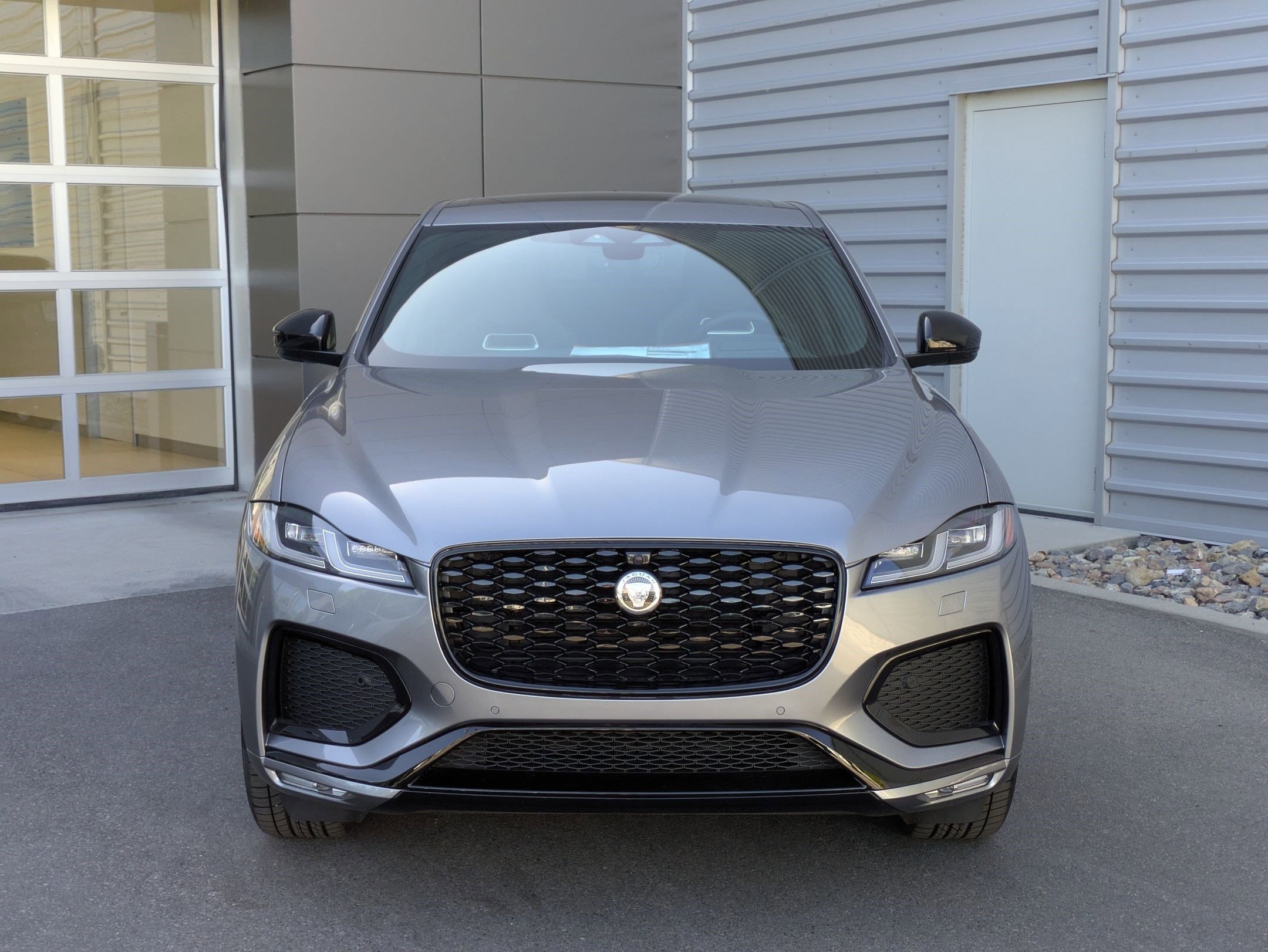 2026 Jaguar F-PACE P250 R-Dynamic S photo 8