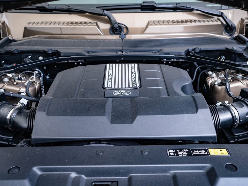2025 Land Rover Defender 110 X-Dynamic SE photo 38
