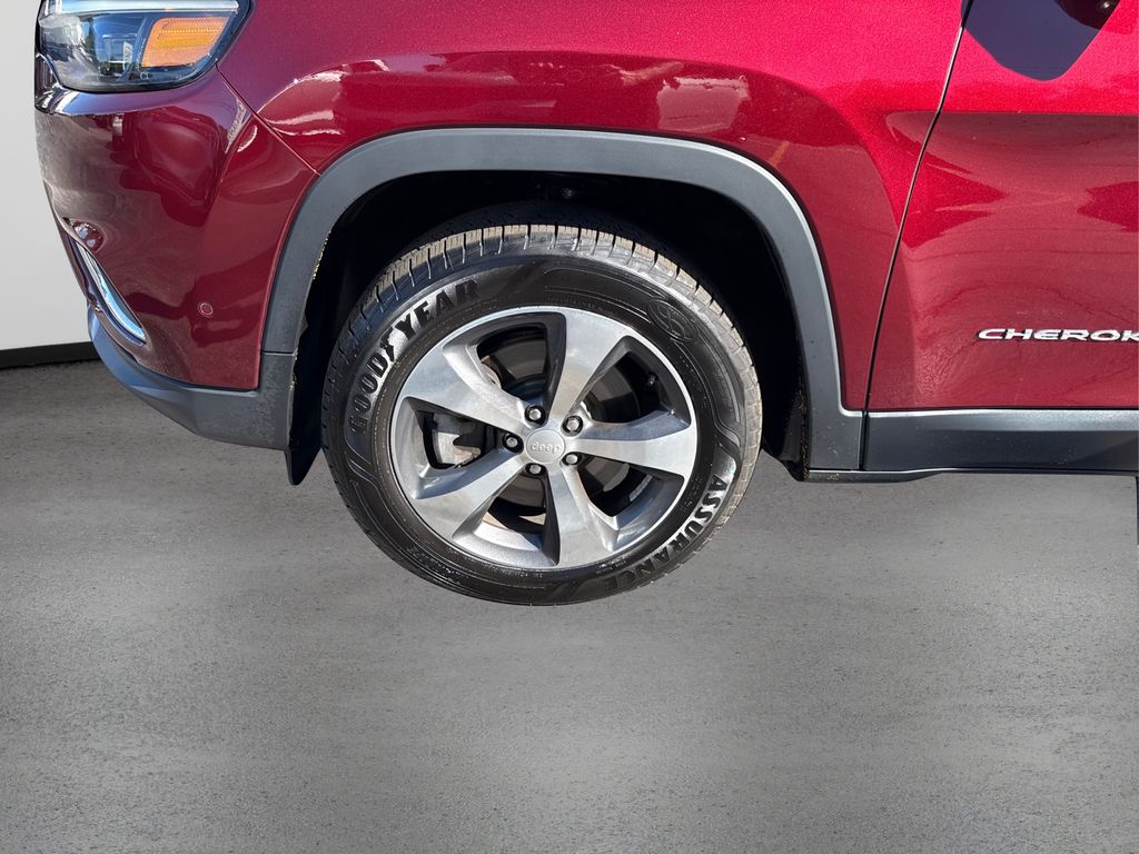 2019 Jeep Cherokee Limited photo 11
