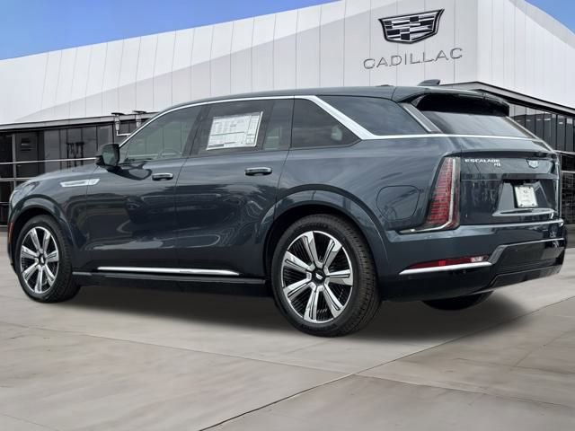 2025 Cadillac Escalade IQ Luxury photo 3