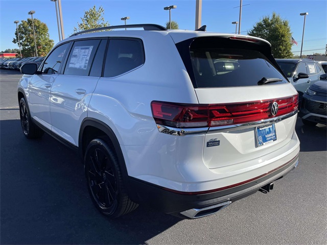 2026 Volkswagen Atlas SE Technology photo 3