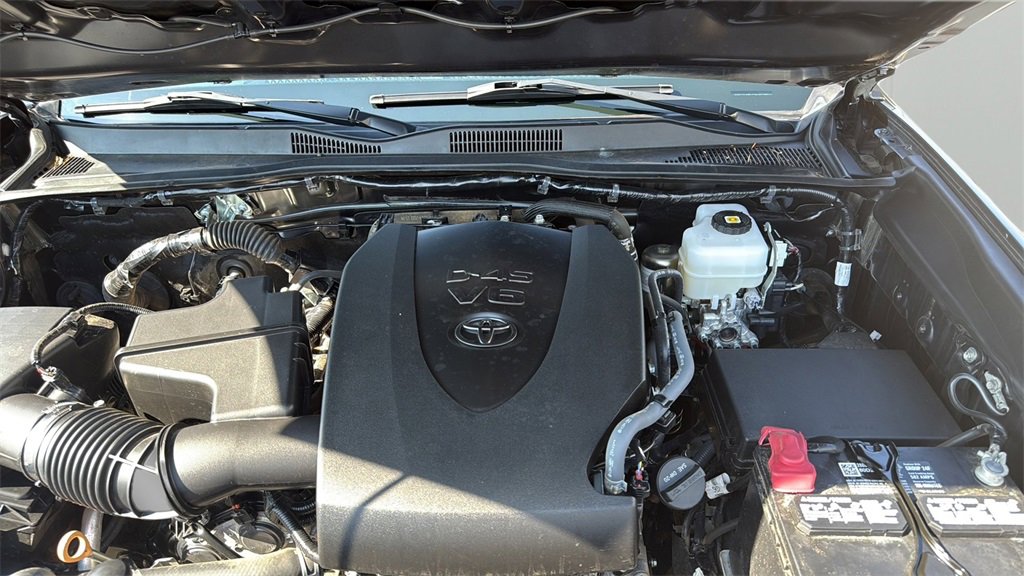 2023 Toyota Tacoma TRD Off-Road photo 32