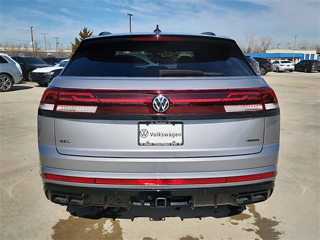 2025 Volkswagen Atlas Cross Sport SEL R-Line photo 2
