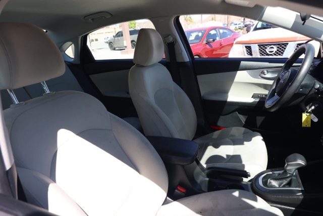 2023 Kia Forte LXS photo 17