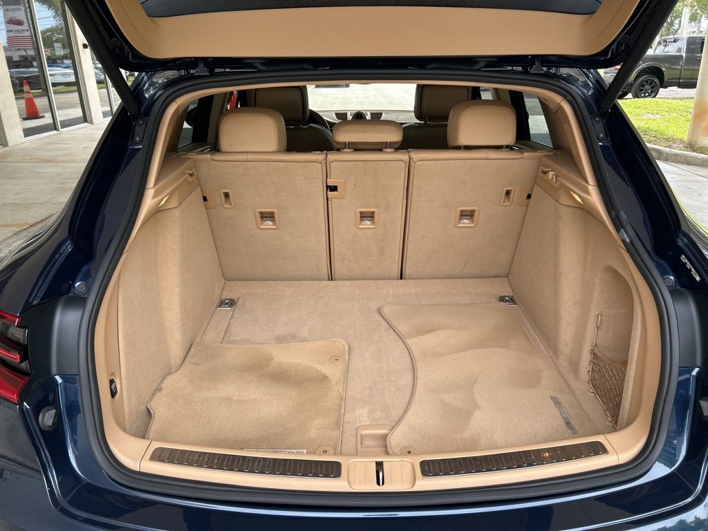 2015 Porsche Macan S photo 29