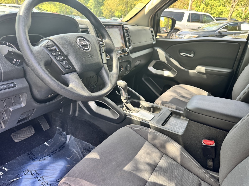 2023 Nissan Frontier SV photo 19