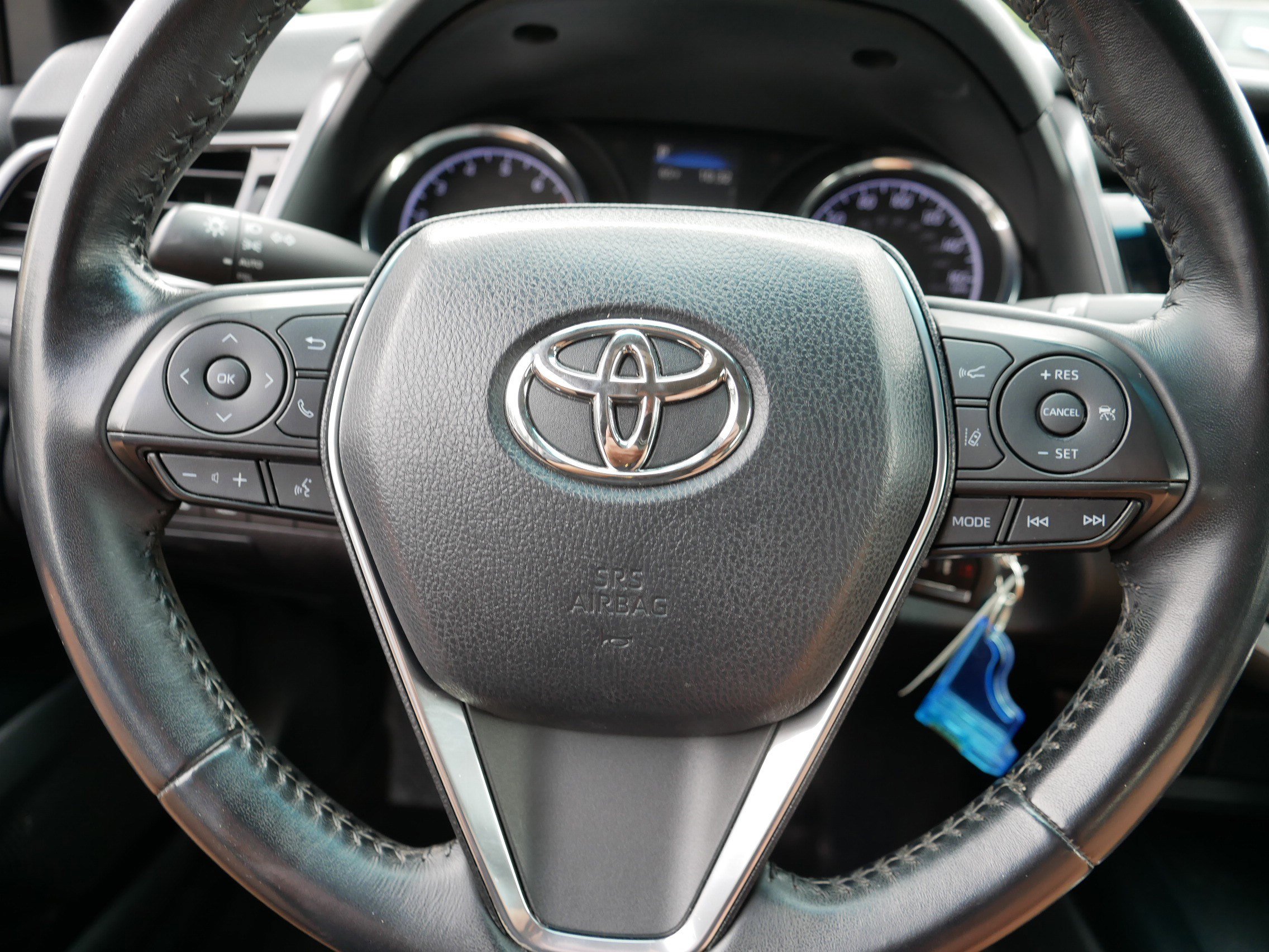 2019 Toyota Camry SE photo 24