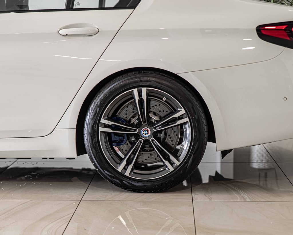 2023 BMW M5 - Image 7