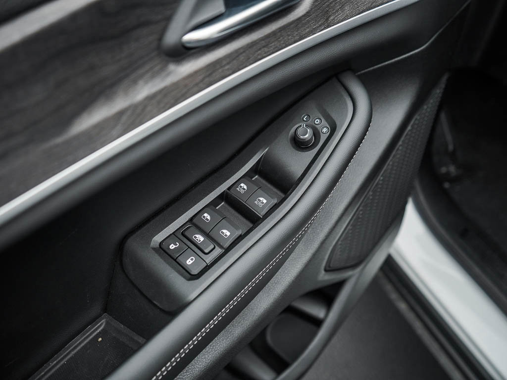 2025 Jeep Grand Cherokee Limited photo 19
