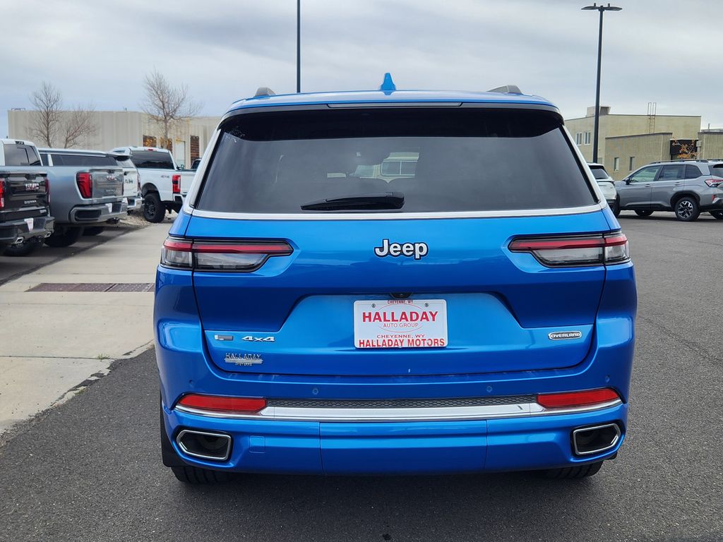 2023 Jeep Grand Cherokee Overland photo 4