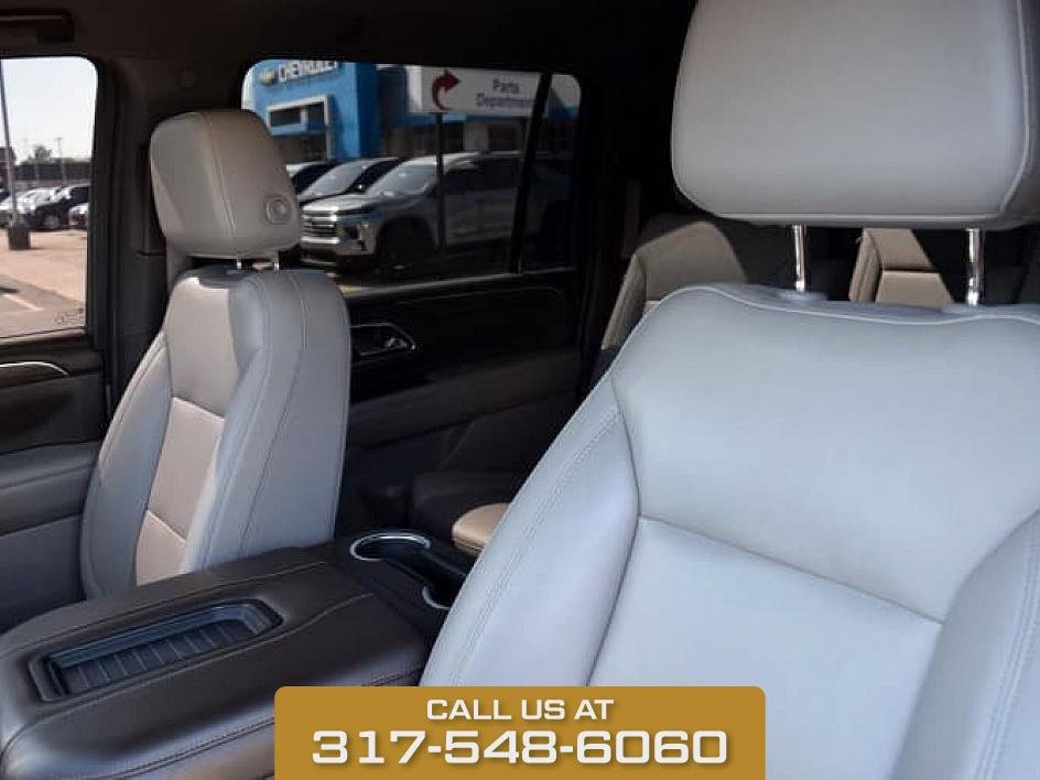 2021 Chevrolet Suburban Z71 photo 17