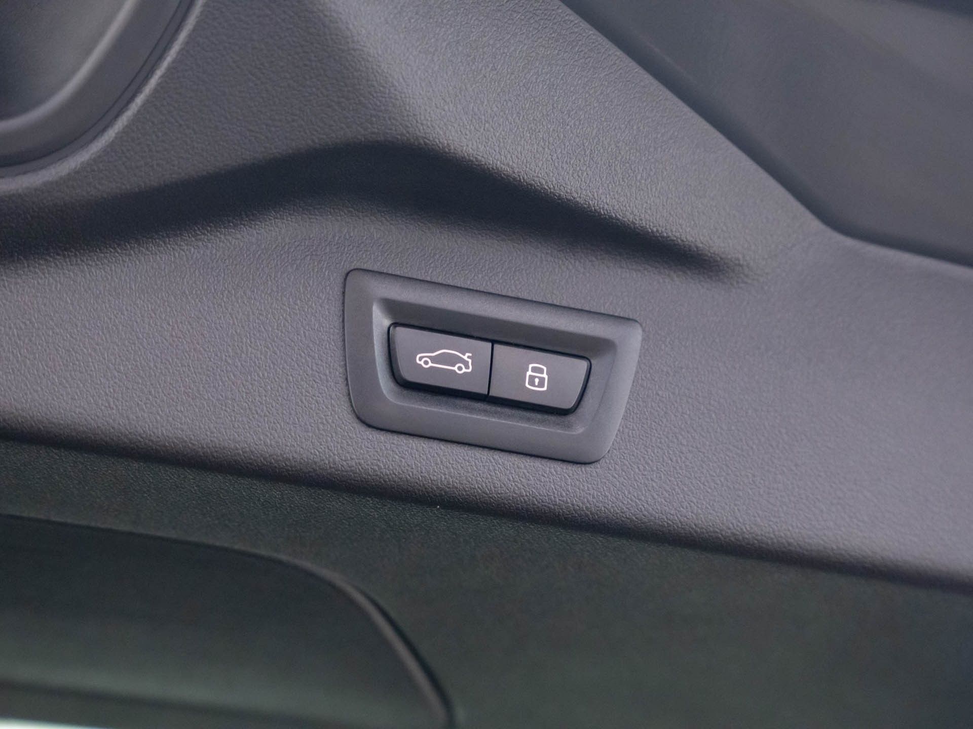 New 2026 Dravit Grey Metallic BMW M60i image 32