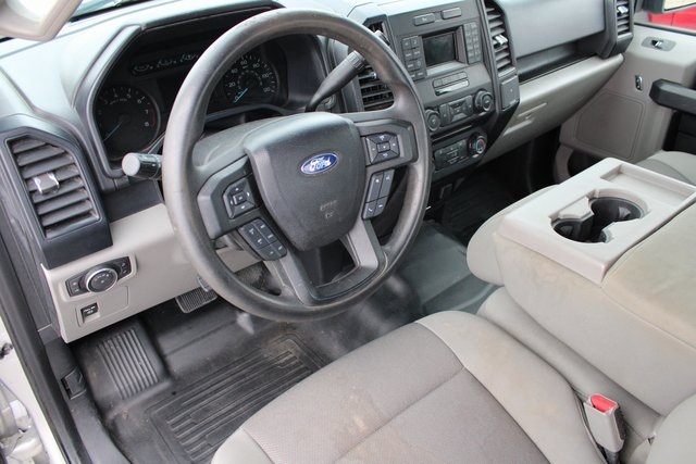 2016 Ford F-150 XL photo 2