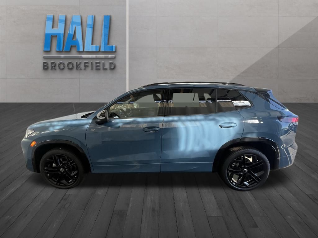 2026 Volkswagen Tiguan SE R-Line Black photo 2