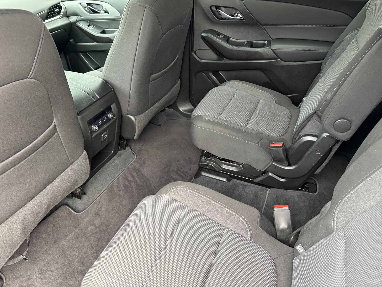 2022 Chevrolet Traverse photo 10