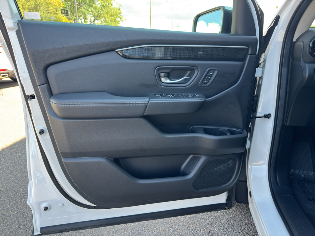 2025 Honda Pilot Elite photo 8