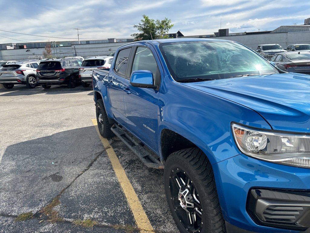 2022 Chevrolet Colorado LT photo 3