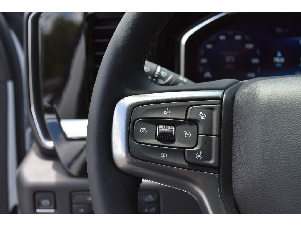 2025 Chevrolet Silverado 2500HD LT photo 15