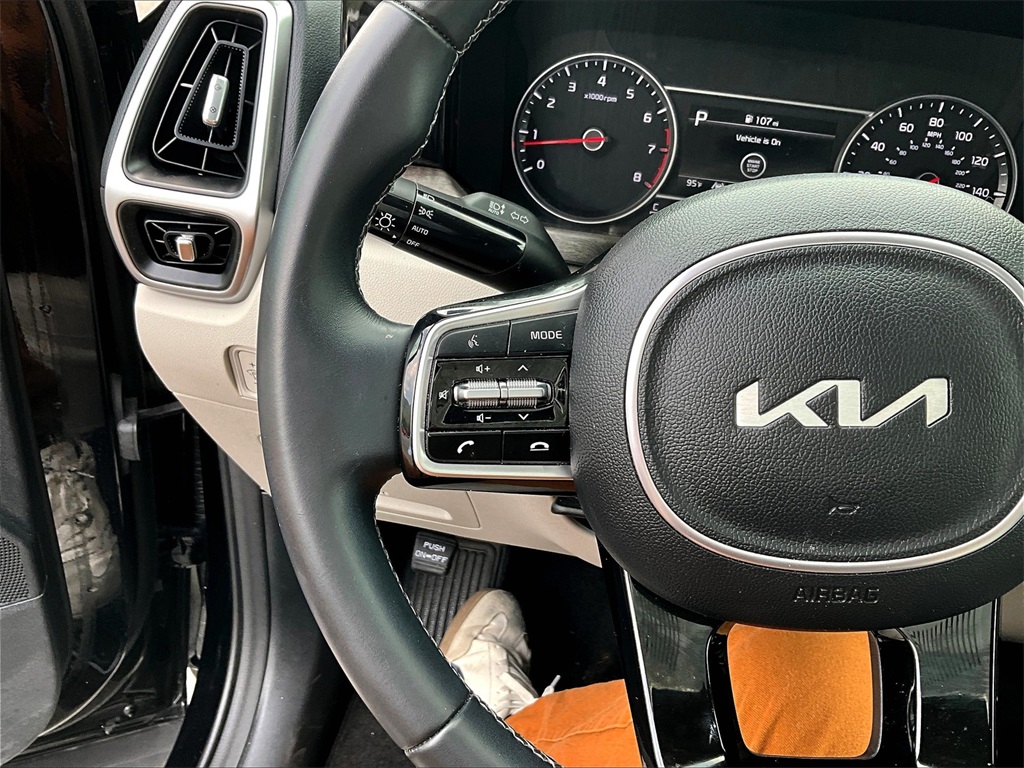 2022 Kia Sorento S photo 24