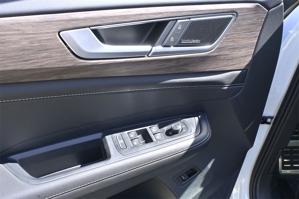 2026 Volkswagen Atlas SEL Premium R-Line photo 15