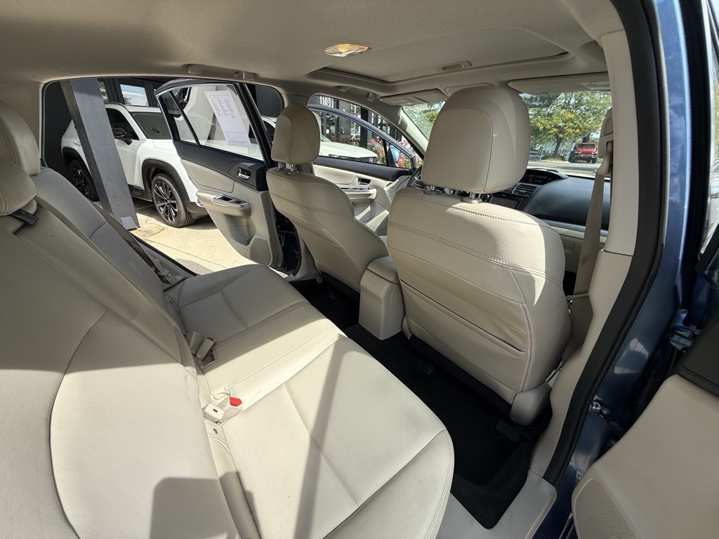 2014 Subaru Crosstrek 2.0i Hybrid Touring photo 3