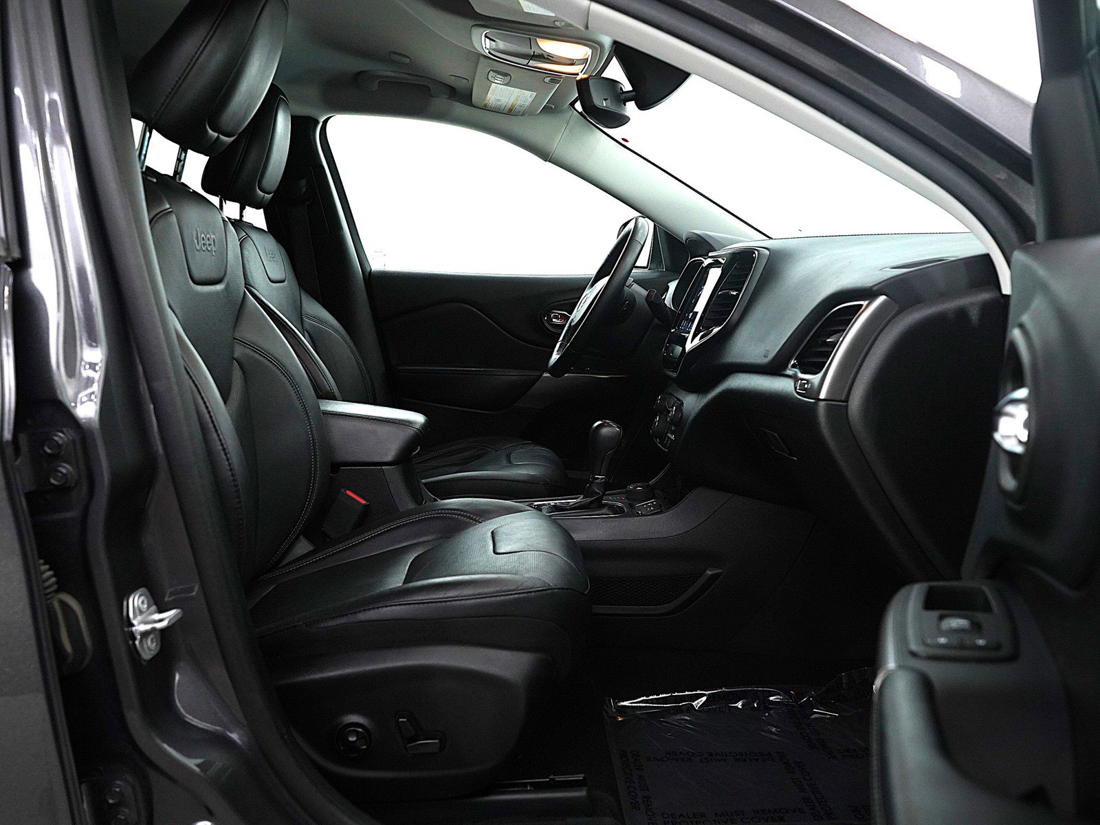 2020 Jeep Cherokee Limited photo 6
