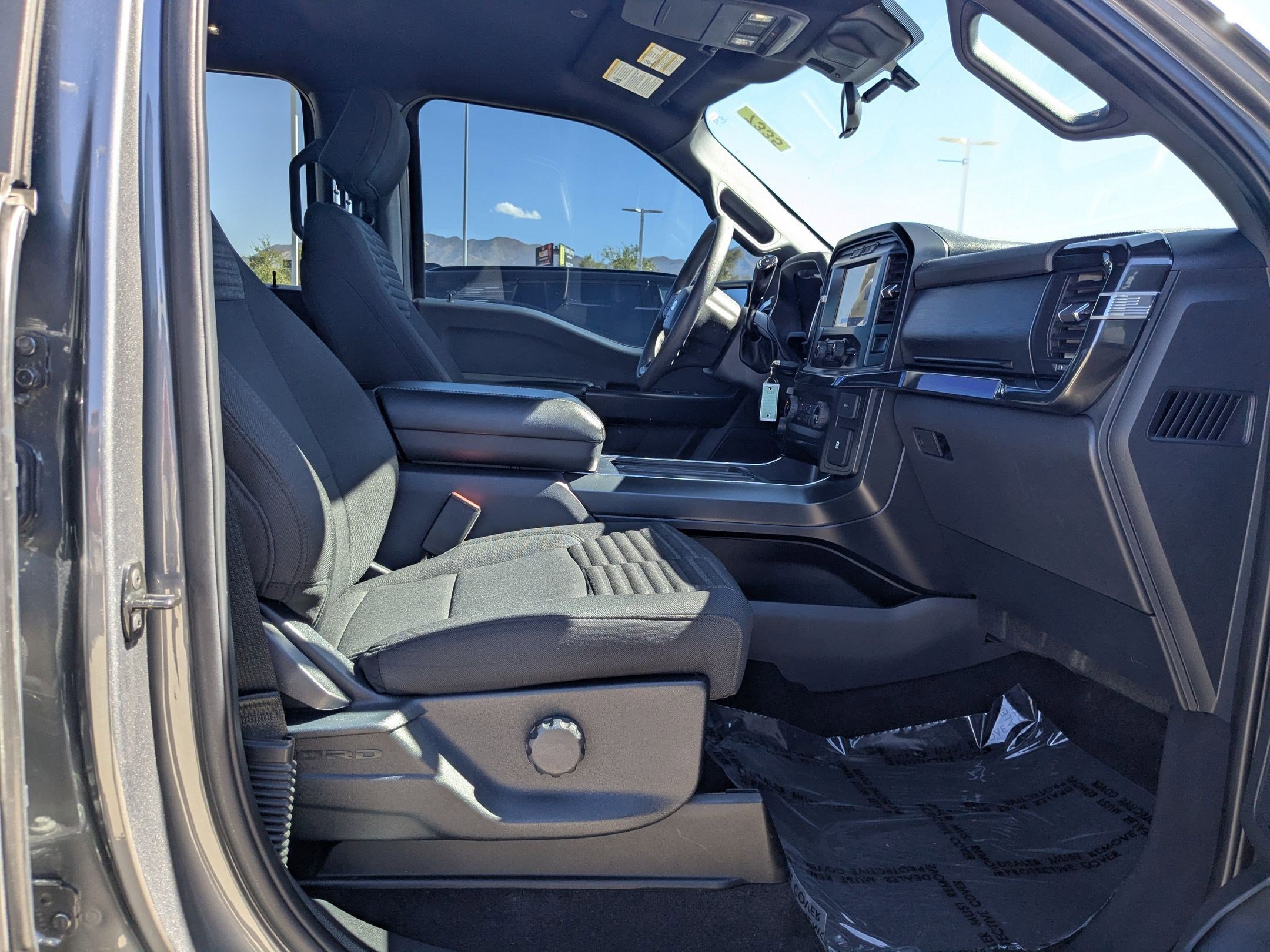 2021 Ford F-150 XL photo 18