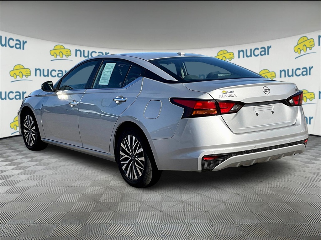2023 Nissan Altima 2.5 SV photo 4