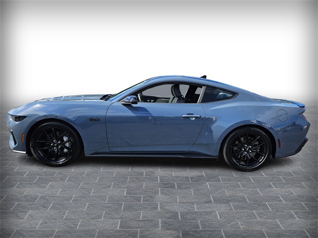 2024 Ford Mustang GT photo 4