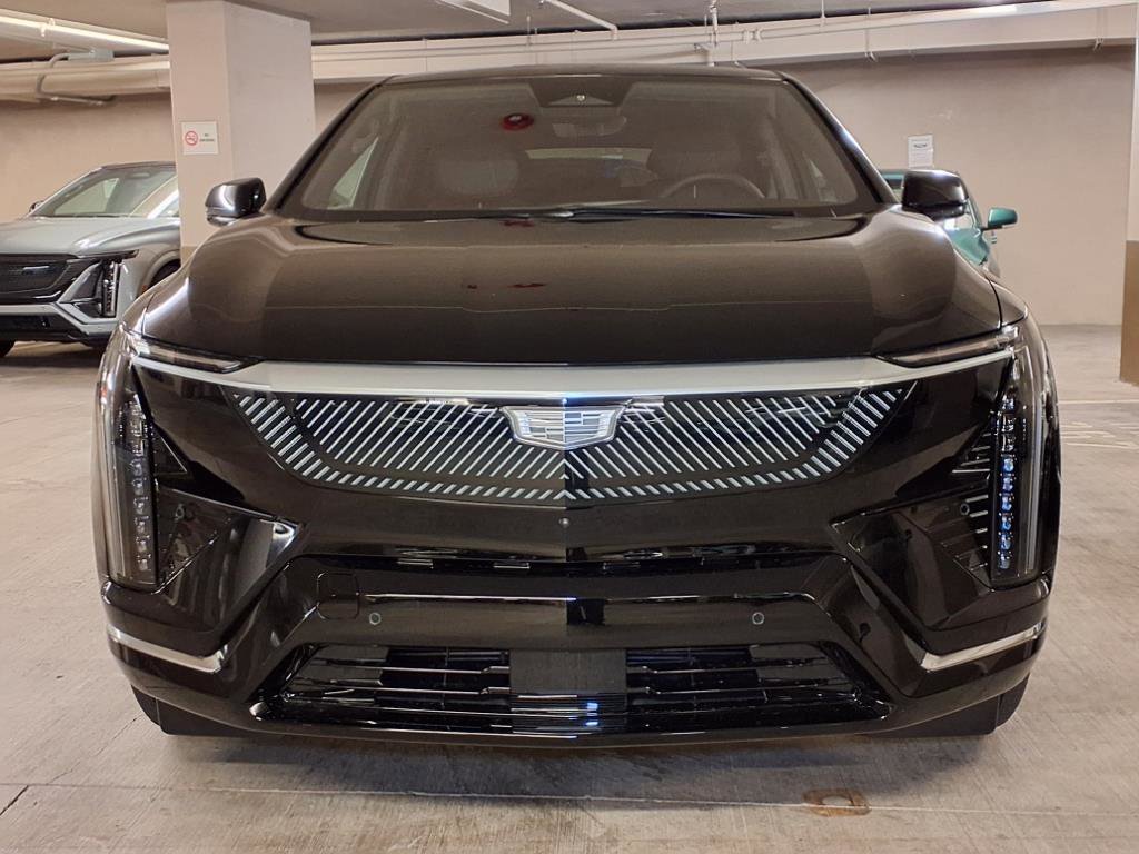 Used 2025 Cadillac OPTIQ Luxury 2 with VIN 3GYK3DMR2SS246084 for sale in Beverly Hills, CA
