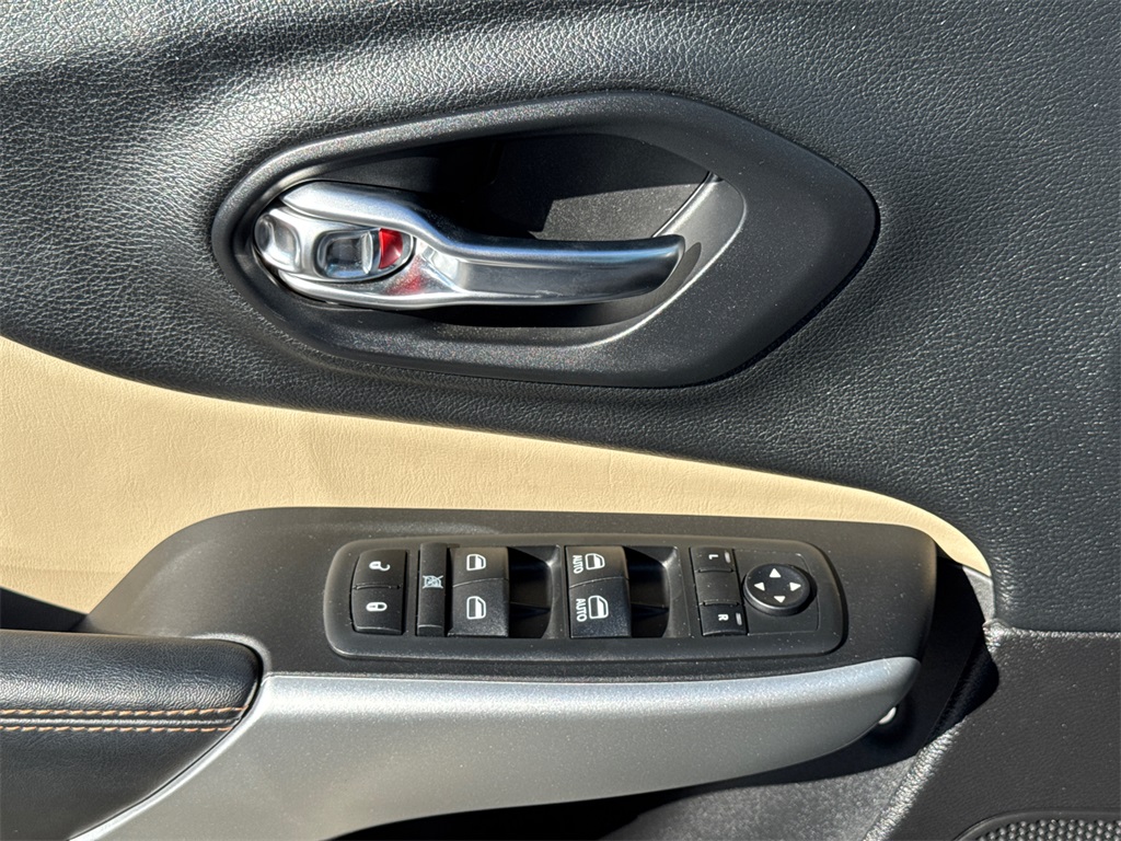 2018 Jeep Grand Cherokee Limited photo 25