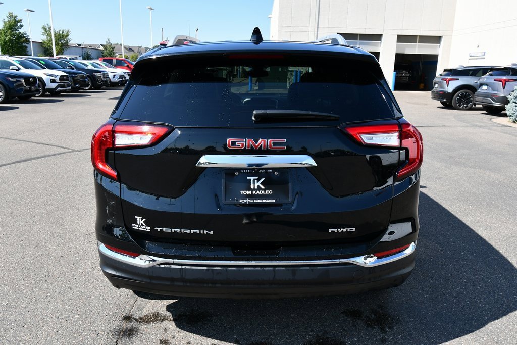 2024 Gmc Terrain SLT photo 4