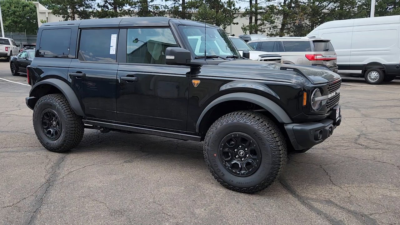 2025 Ford Bronco Badlands photo 13