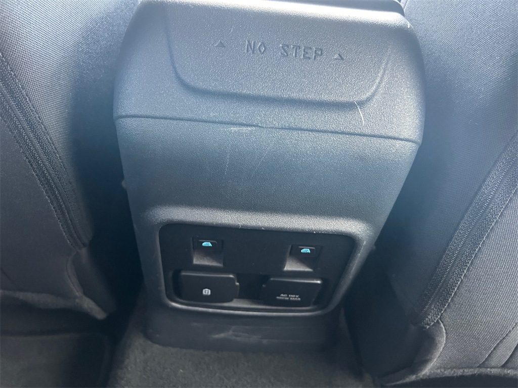 2023 Ford Bronco Outer Banks photo 23