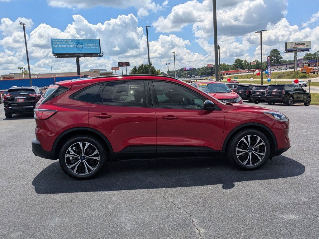 2022 Ford Escape SE photo 4